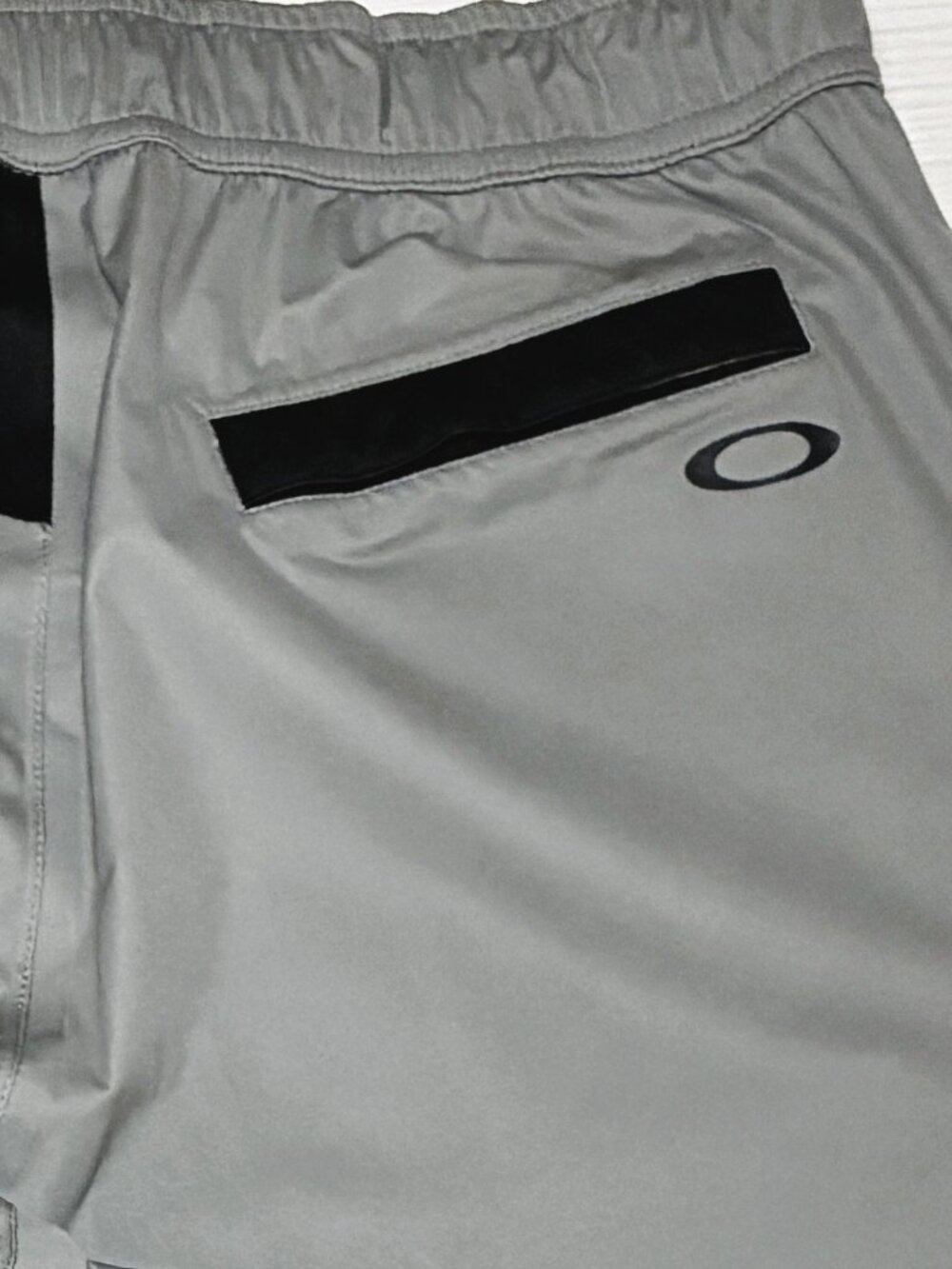 Vintage 2008 Oakley Tech Tracksuit Set Gray/Black Windbreaker Jacket & Pants M - Picture 6 of 8